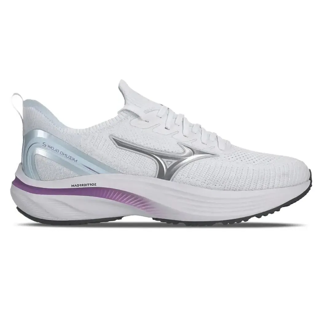 Tênis feminino Mizuno Glow 2 branco para corrida, vista lateral direita, material tecido knit com detalhes lilás e prata no solado.